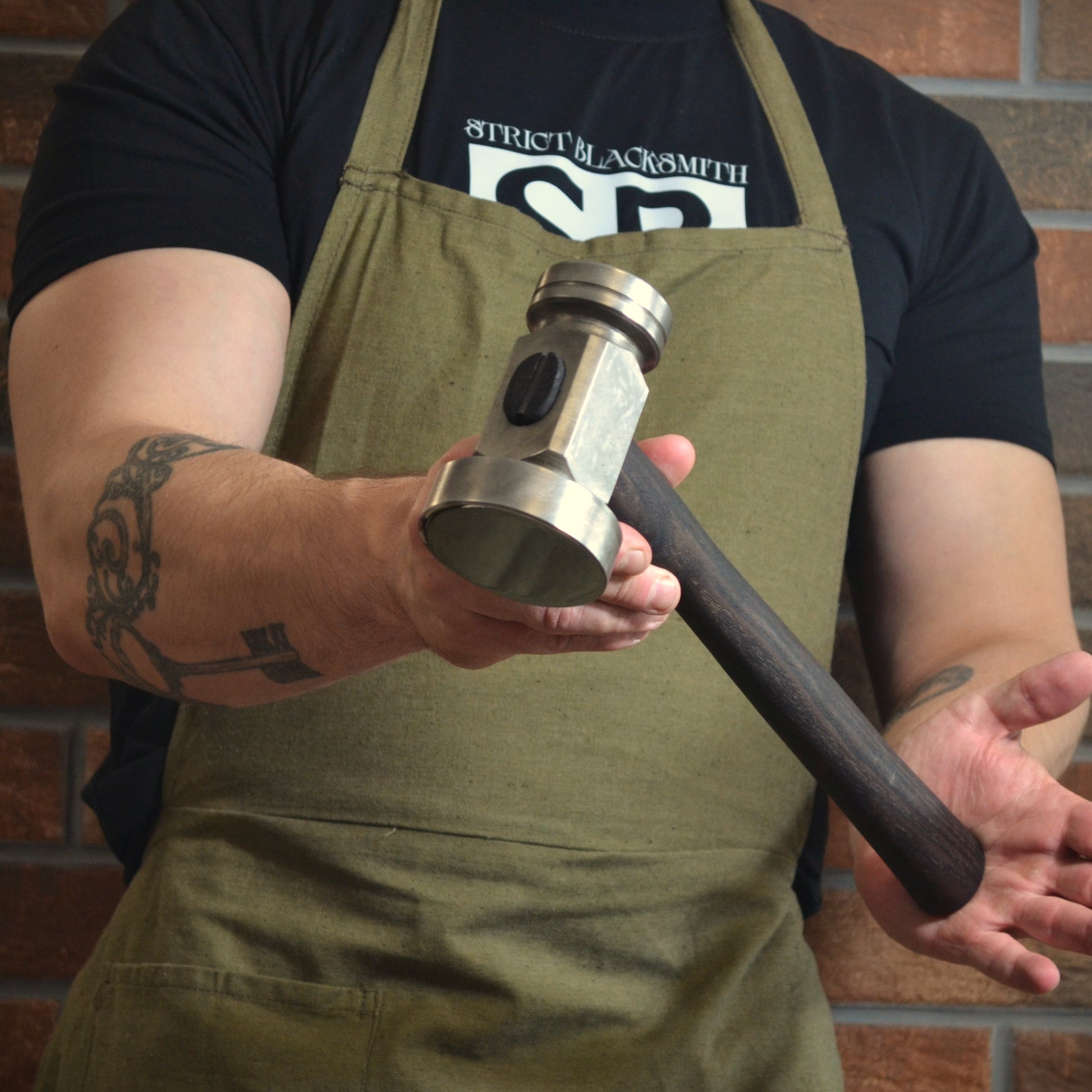 Blacksmith Flatter Hammer: Forged AISI 1045 Steel, Oiled Ash Handle