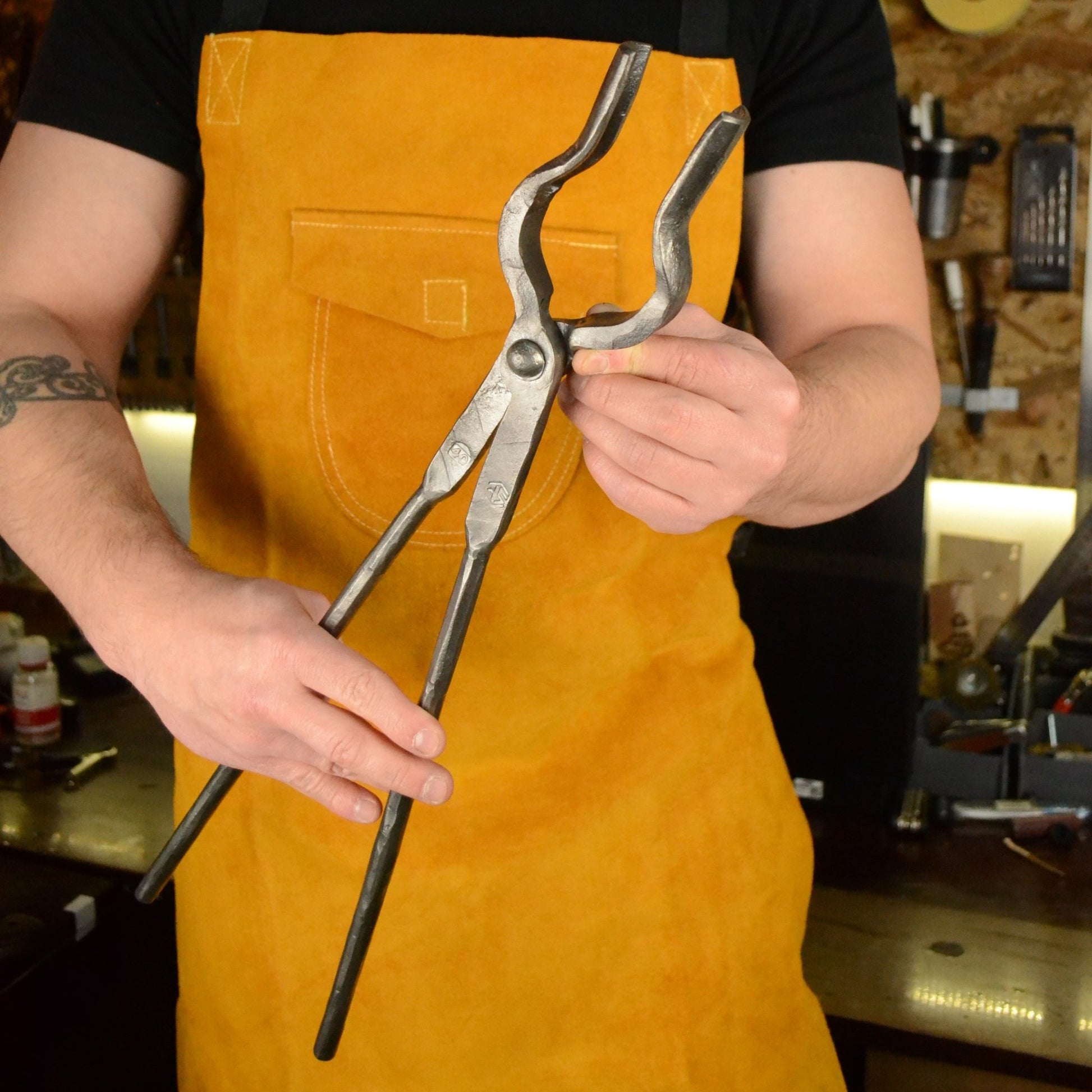 Blacksmithing Round Jaw Tongs: Precision Forging Tool - StrictBlacksmith