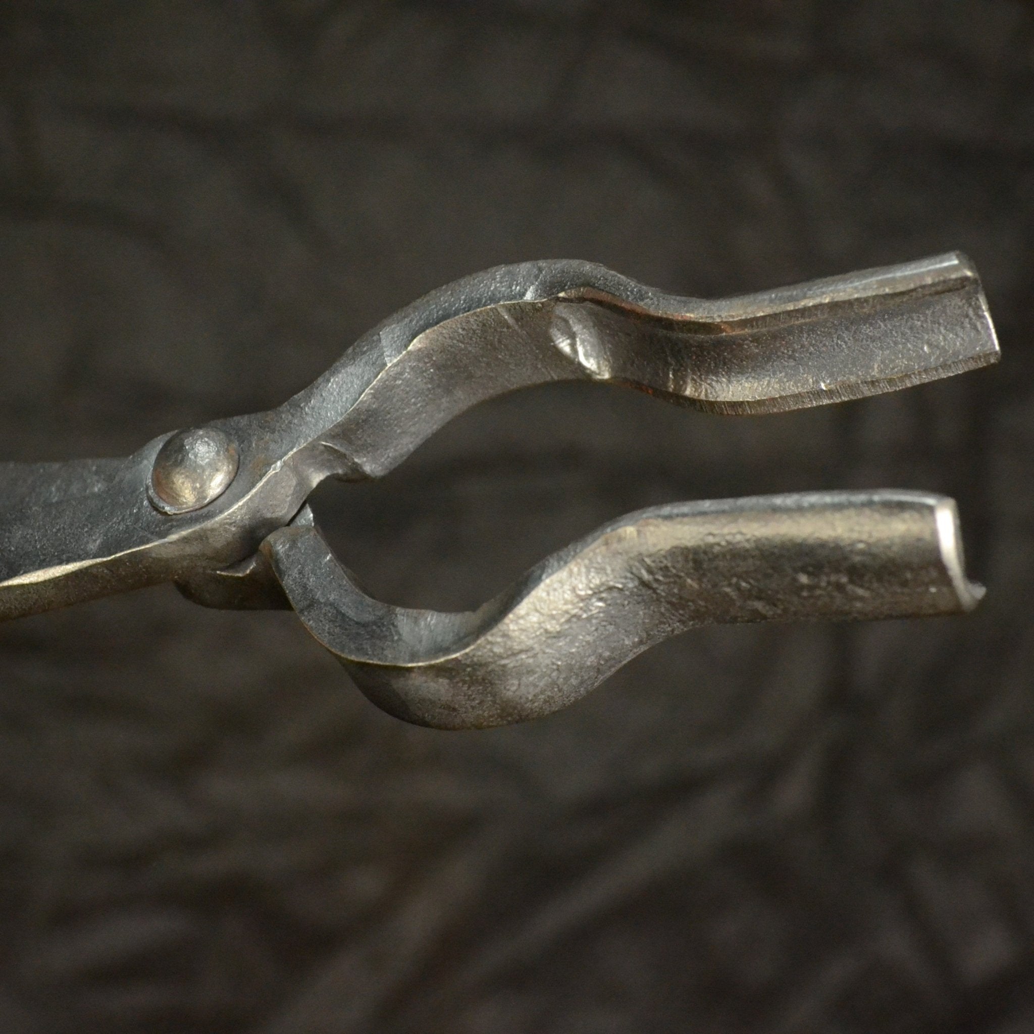 Blacksmithing Round Jaw Tongs: Precision Forging Tool - StrictBlacksmith