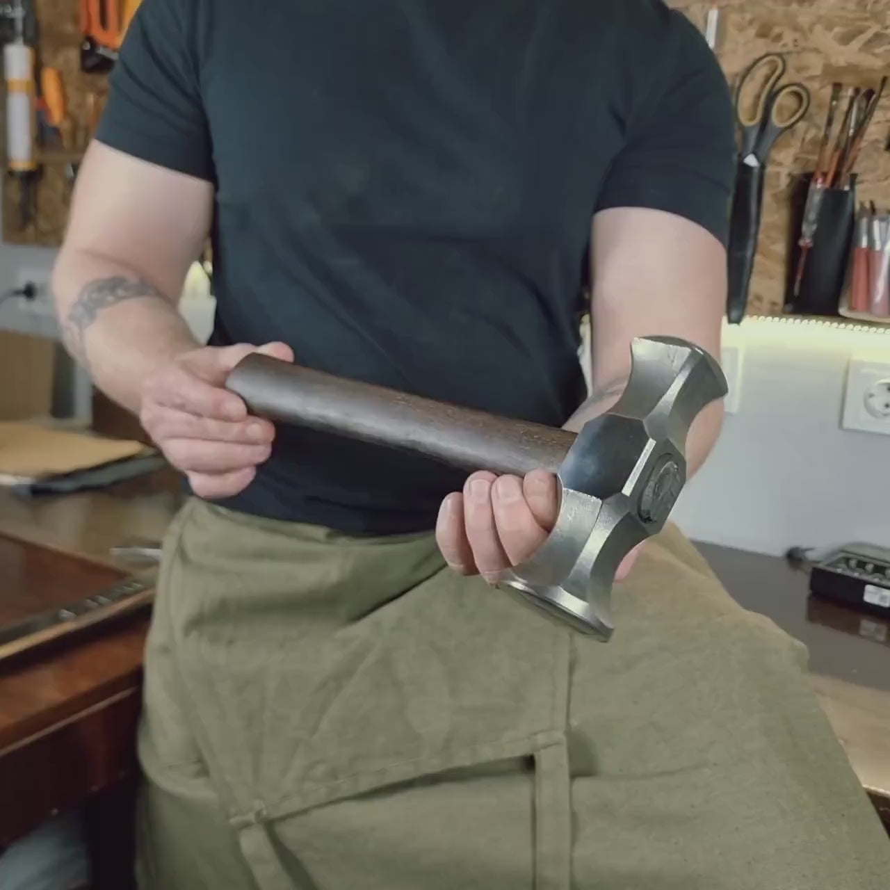 Professional Blacksmith Rounding Hammer – 2lb Forged Steel Hammer | Double-Faced Tool for Forging & Shaping