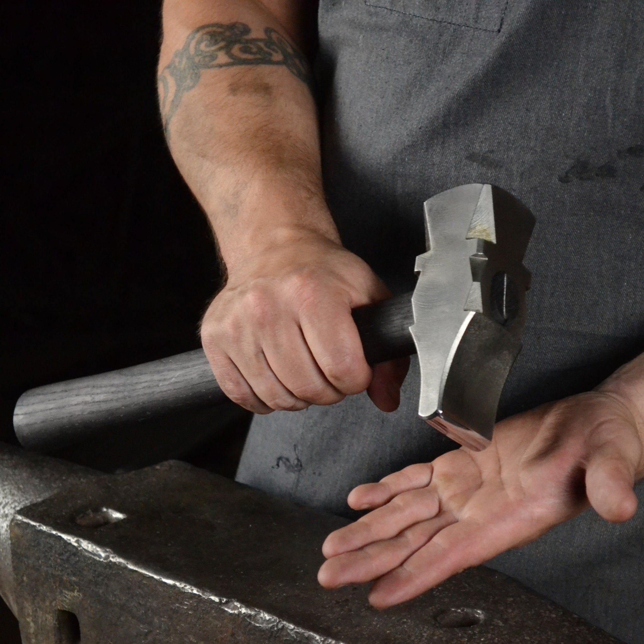 Professional Cross Peen Blacksmith Hammer 2,5 LBS - StrictBlacksmith