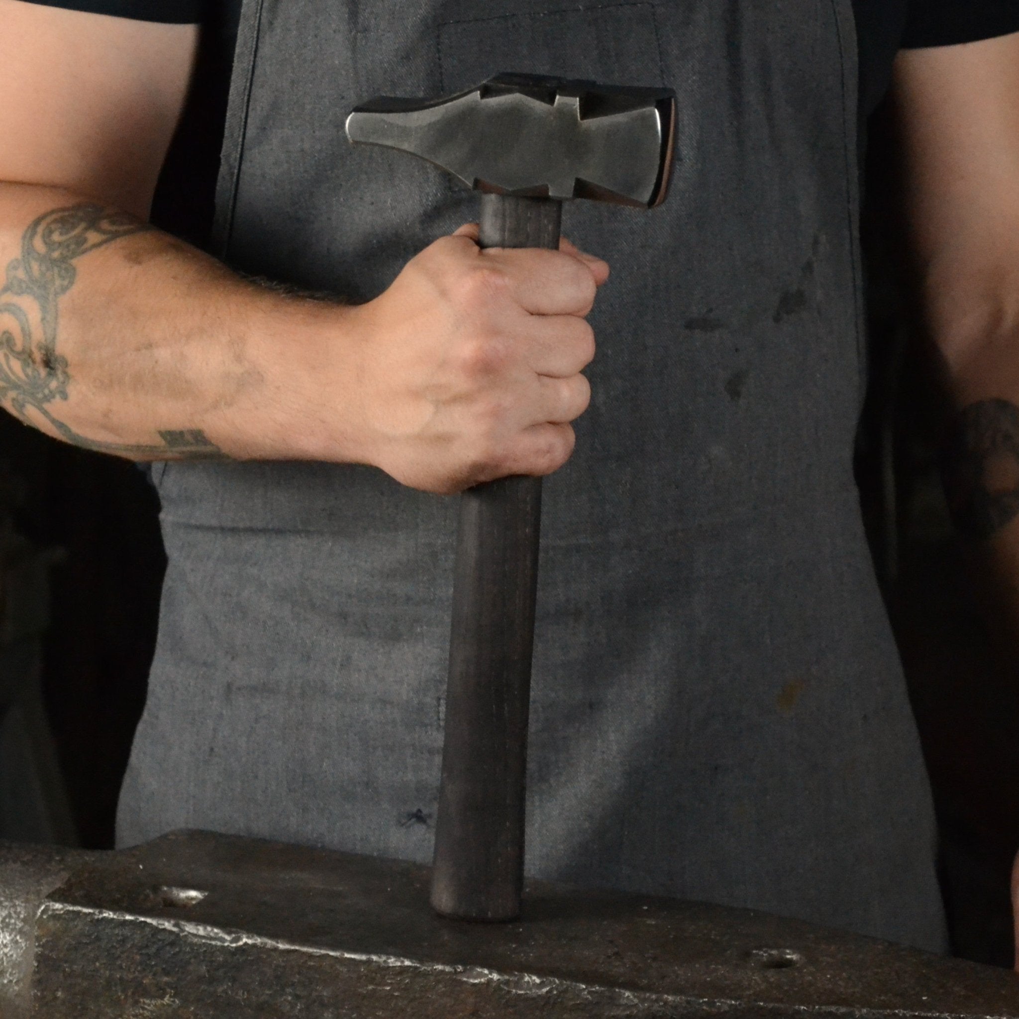 Professional Cross Peen Blacksmith Hammer 2,5 LBS - StrictBlacksmith
