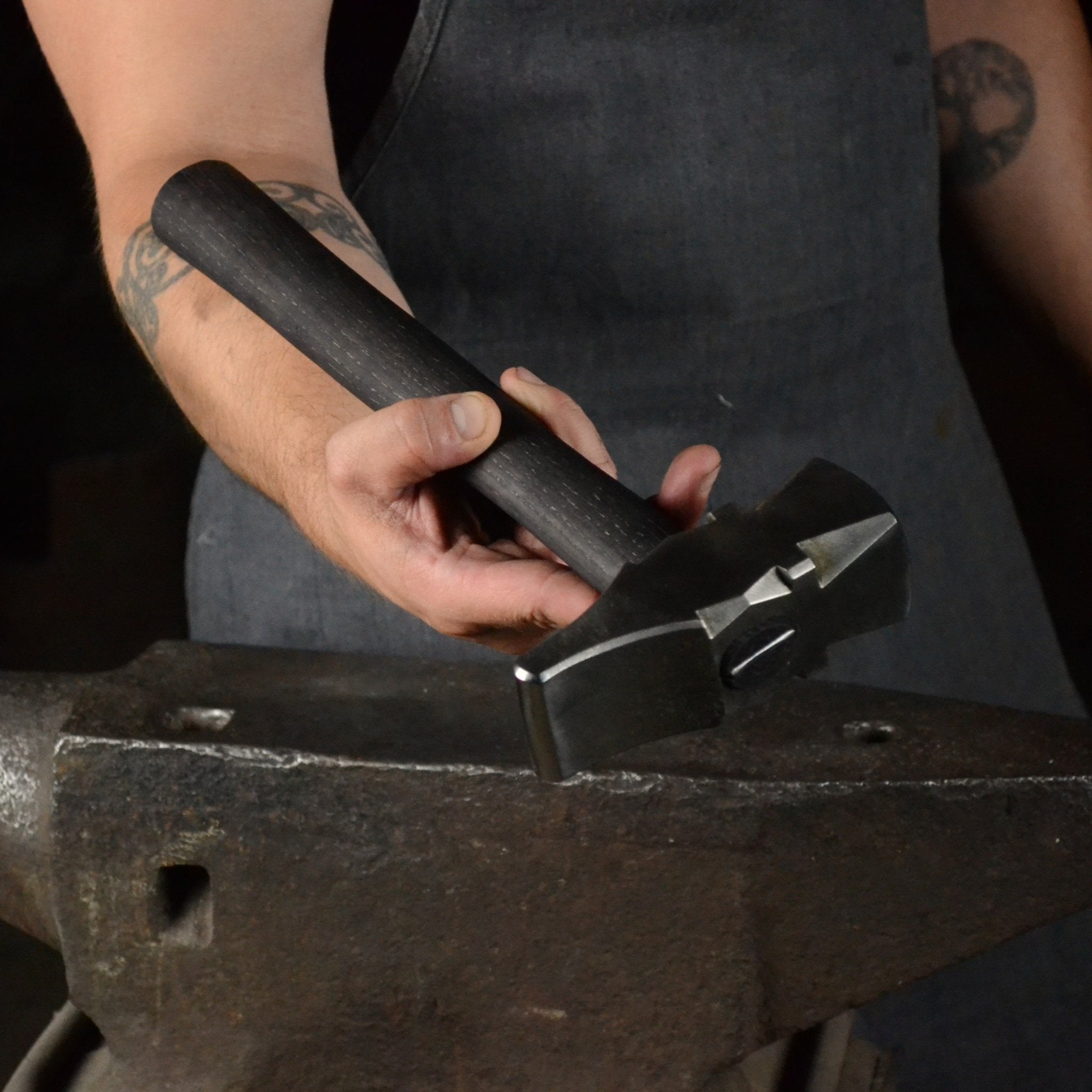 Professional Cross Peen Blacksmith Hammer 2,5 LBS - StrictBlacksmith