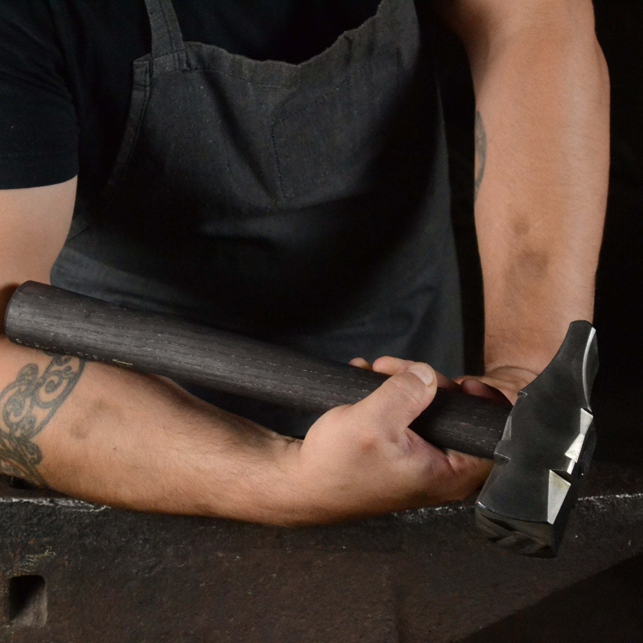 Professional Cross Peen Blacksmith Hammer 2,5 LBS - StrictBlacksmith
