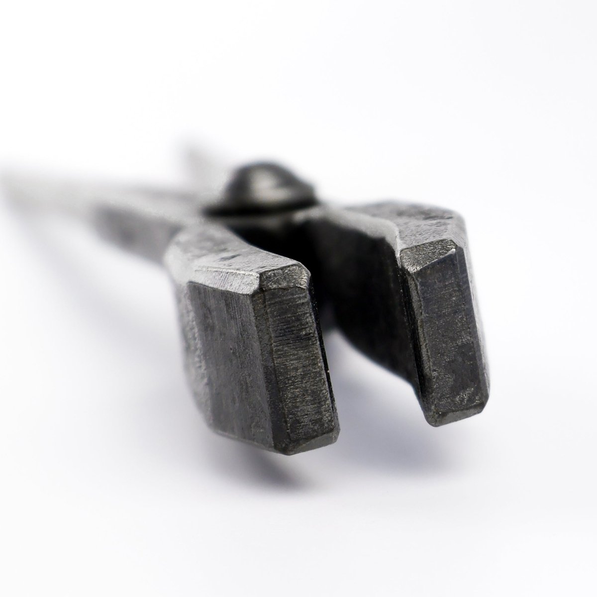 Blacksmith Tongs for flat blanks - StrictBlacksmith